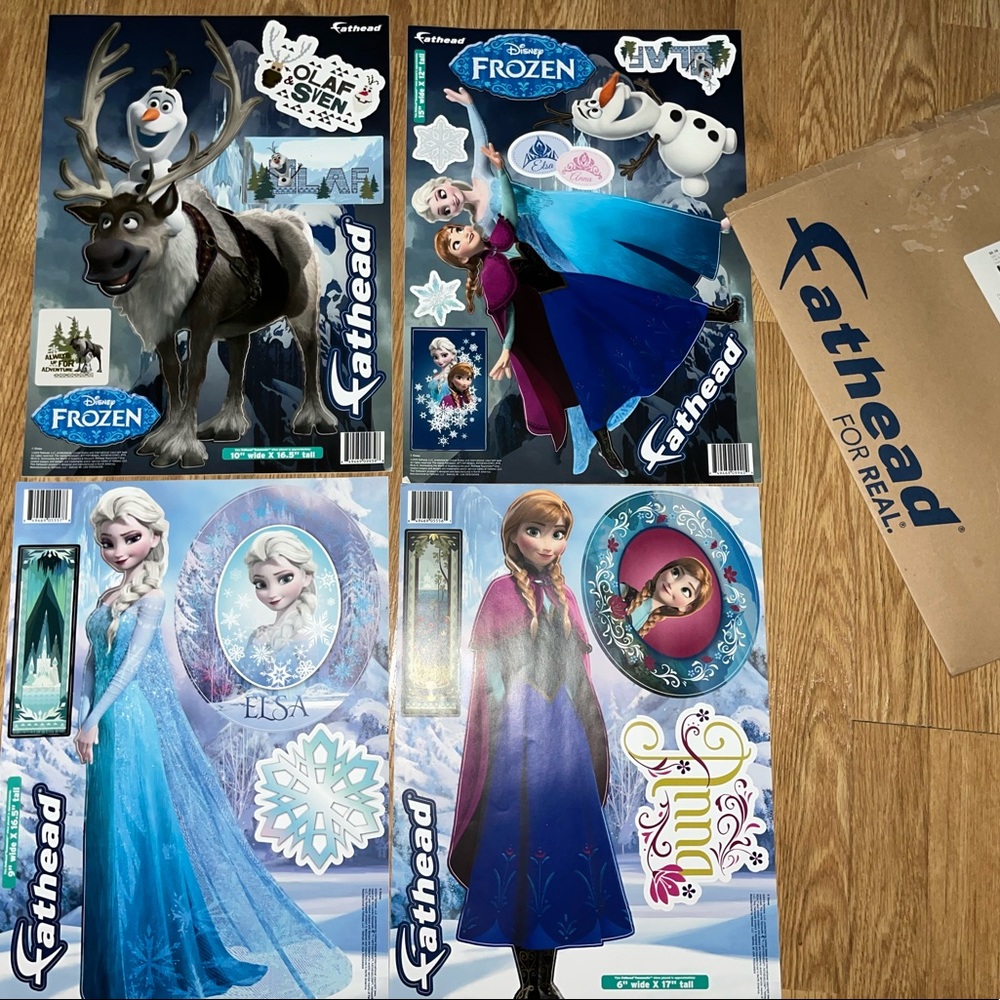 ❄️Fathead Disney Frozen Wall Decals 
Multi-4 pack❄️